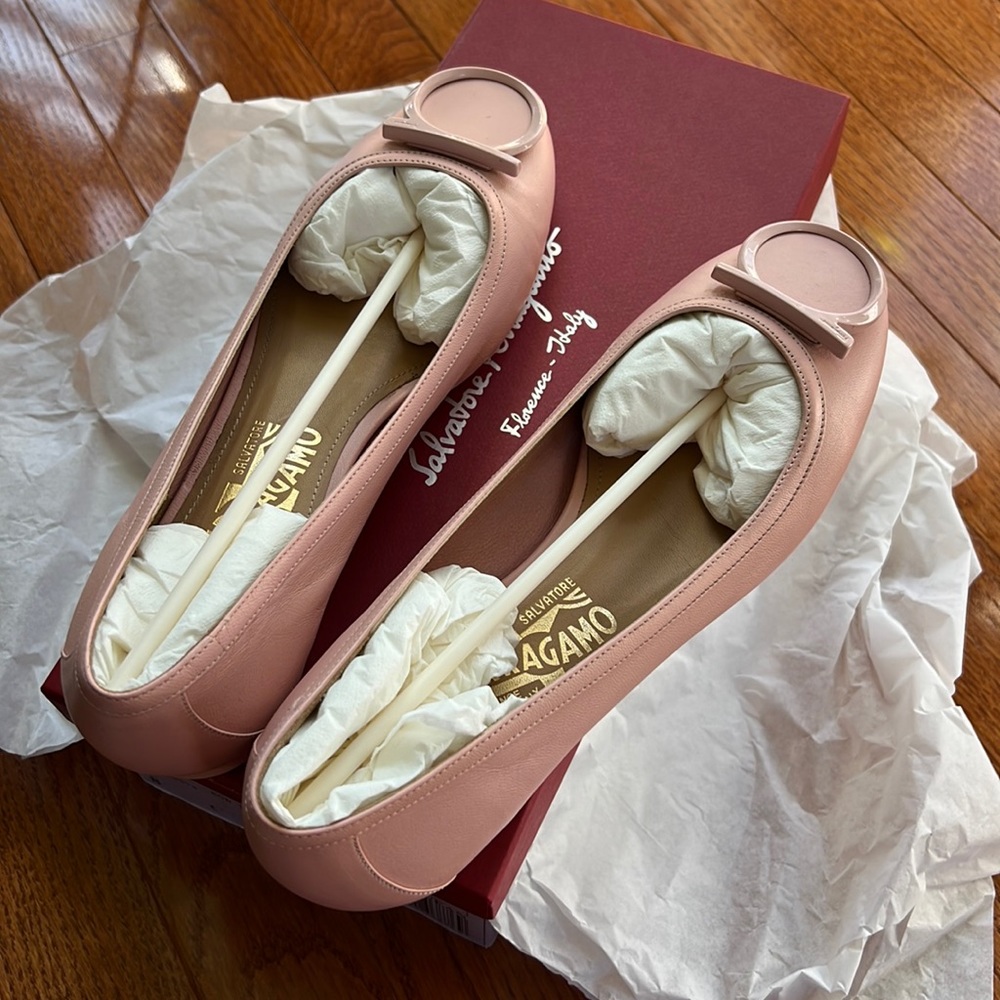 Salvatore ferragamo ballerina shoes